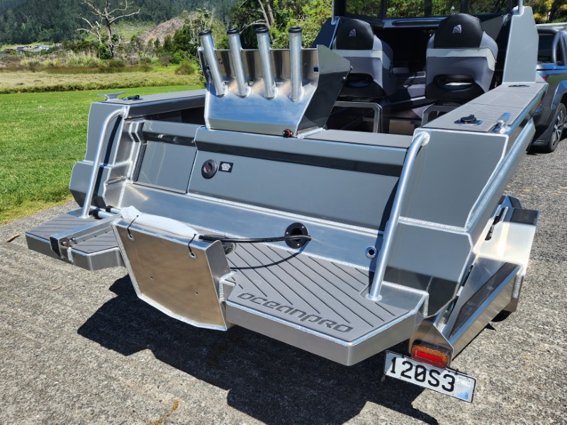 Oceanpro 545 Hard Top Boat